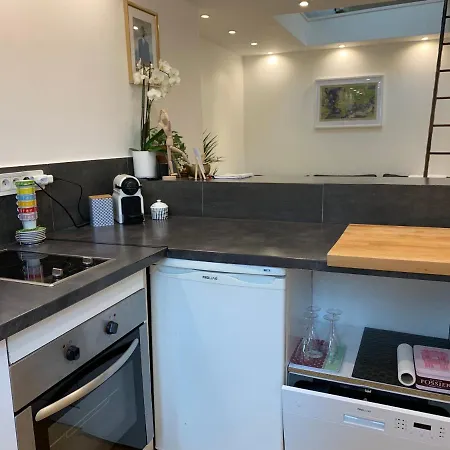 アパート Lovely At Ile Saint-louis パリ